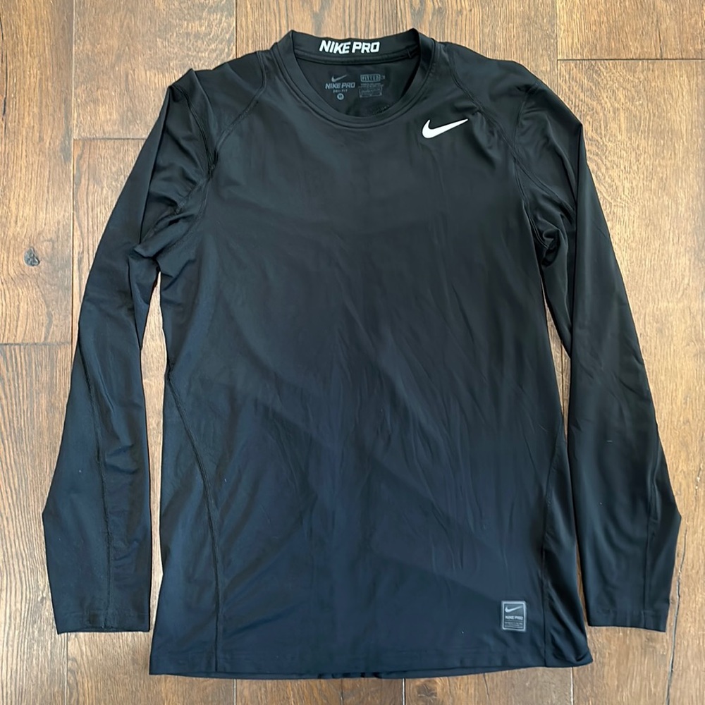 Black Nike fitted Dri Fit shirt Medium